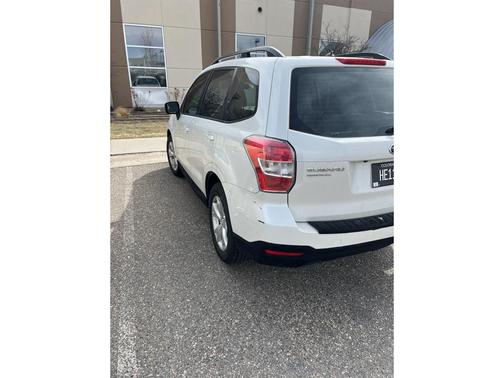 Satin White Pearl 2015 Subaru Forester 2.5i