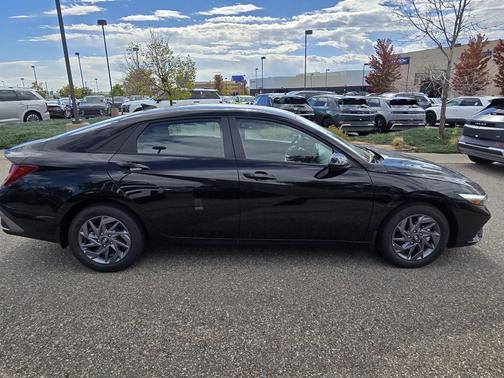 2025 Hyundai ELANTRA HEV Blue