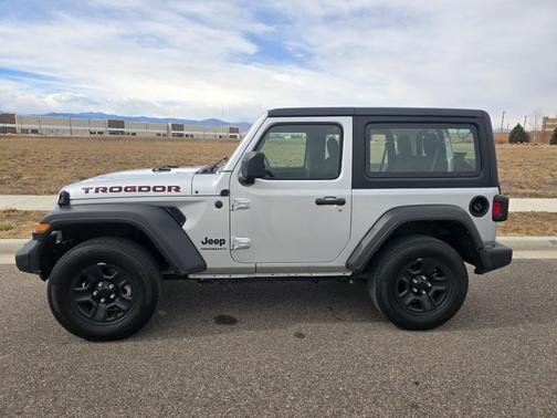 2023 Jeep Wrangler Sport