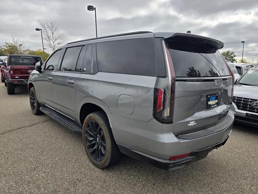 Argent Silver Metallic 2023 Cadillac Escalade ESV Sport