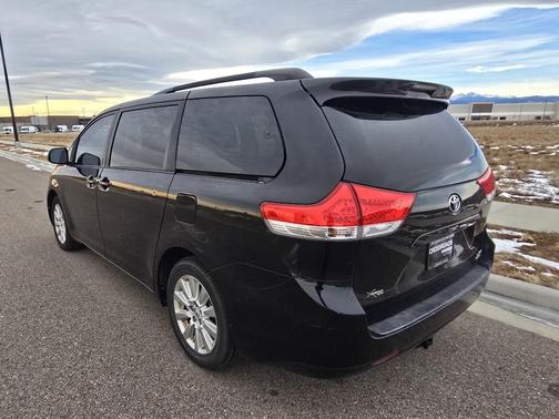 2014 Toyota Sienna XLE
