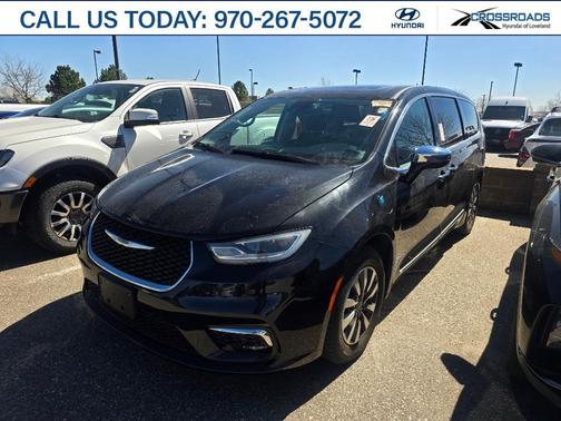 2023 Chrysler Pacifica Hybrid Limited