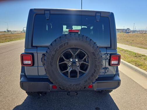 2024 Jeep Wrangler Willys