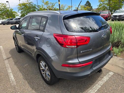 Mineral Silver 2016 Kia Sportage LX