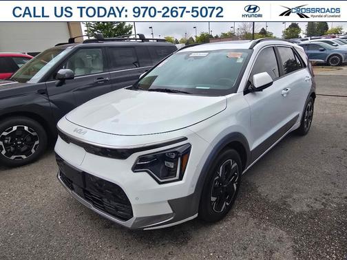 Snow White Pearl 2023 Kia Niro EV Wave