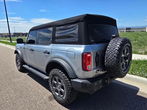 ICONIC SILVER METALLIC 2023 Ford Bronco Big Bend
