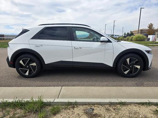 2025 Hyundai IONIQ 5 SEL