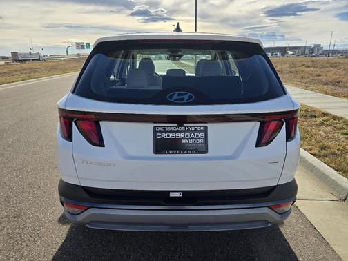 2026 Hyundai TUCSON SE