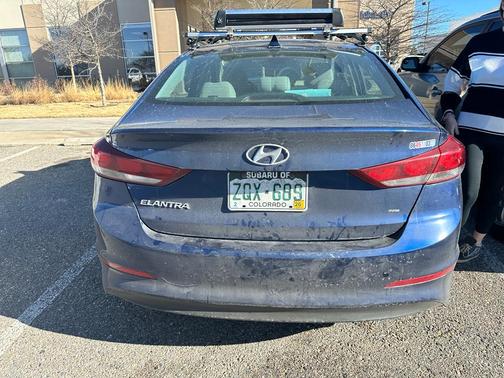 2017 Hyundai ELANTRA SE