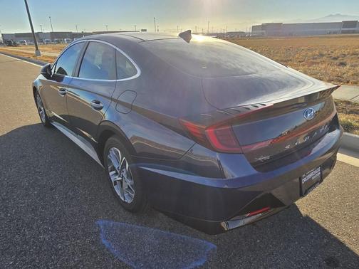 2022 Hyundai SONATA SEL