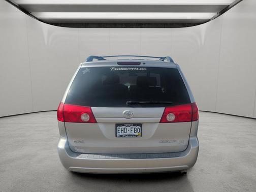 2006 Toyota Sienna LE