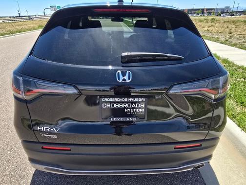 Crystal Black Pearl 2024 Honda HR-V Sport