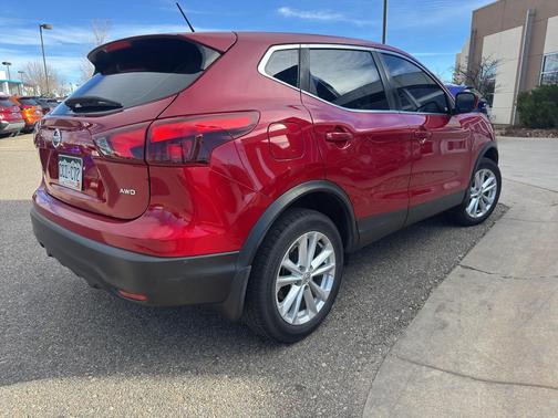 2017 Nissan Rogue Sport S