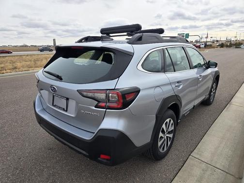 2024 Subaru Outback Base