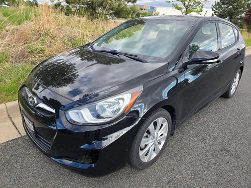 2013 Hyundai Accent SE