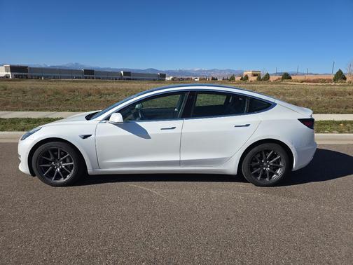 2019 Tesla Model 3 Long Range