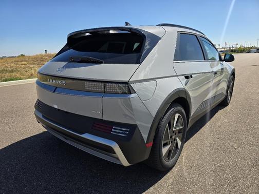 2025 Hyundai IONIQ 5 SEL