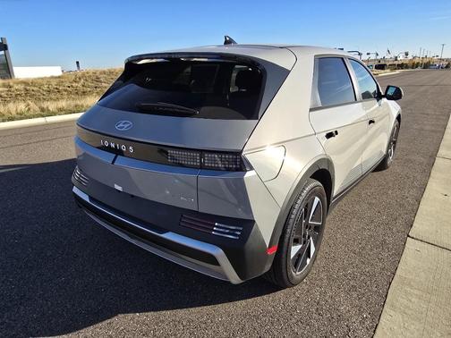 2026 Hyundai IONIQ 5 SE