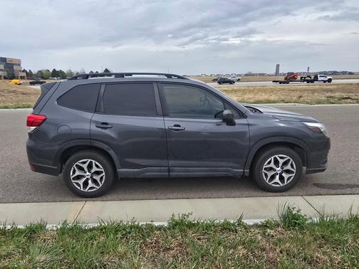 2024 Subaru Forester Premium