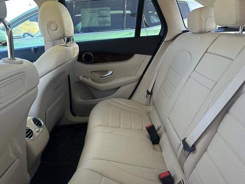 2019 Mercedes-Benz GLC 300 4MATIC