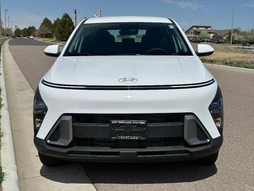 2025 Hyundai KONA SE