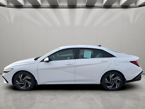 2025 Hyundai ELANTRA HEV Limited