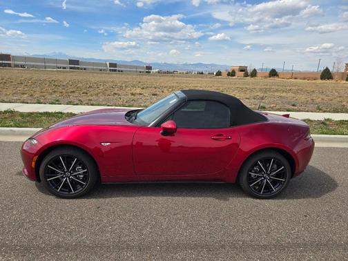 Soul Red Crystal Metallic 2025 Mazda MX-5 Miata Grand Touring