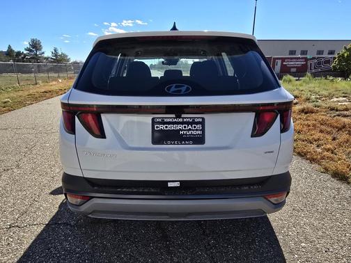 2026 Hyundai TUCSON SE