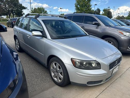 Silver 2006 Volvo V50 2.4i