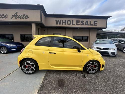 2016 FIAT 500 Abarth