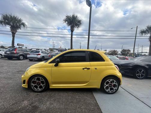 2016 FIAT 500 Abarth