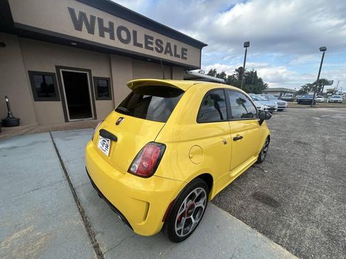 2016 FIAT 500 Abarth
