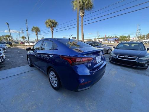 2019 Hyundai Accent SE