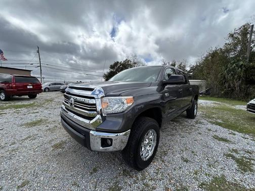 2017 Toyota Tundra SR5