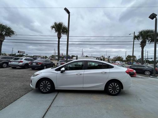2019 Chevrolet Cruze LS