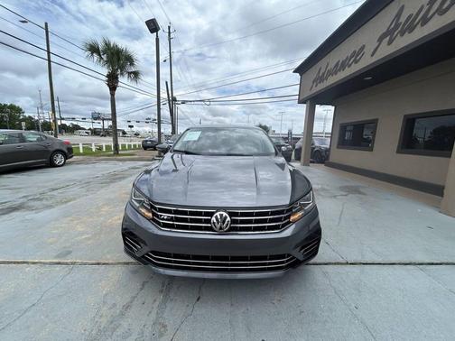 2017 Volkswagen Passat 1.8T R-Line w/Comfort