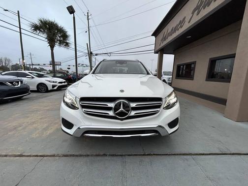 2018 Mercedes-Benz GLC 300 Base