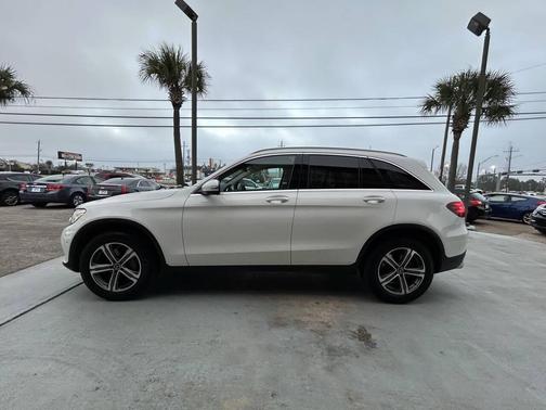 2018 Mercedes-Benz GLC 300 Base