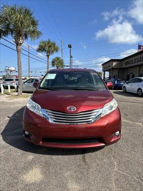 2015 Toyota Sienna XLE Premium