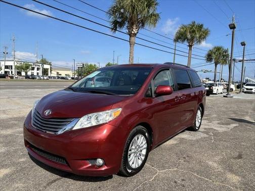 2015 Toyota Sienna XLE Premium