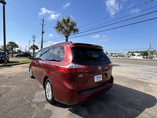 2015 Toyota Sienna XLE Premium