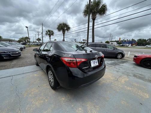 Black 2018 Toyota Corolla LE