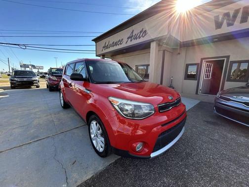 2017 Kia Soul +