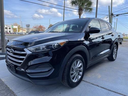 2018 Hyundai TUCSON SE
