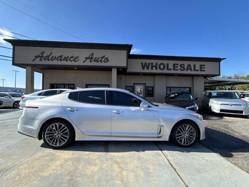 2018 Kia Stinger Base 4dr Sedan