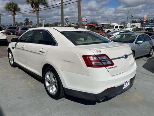2014 Ford Taurus SEL 4dr Sedan