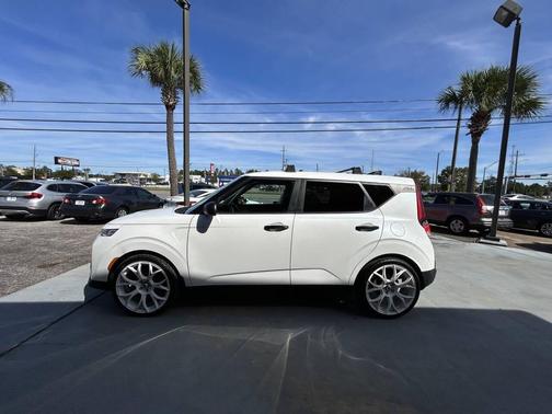 2020 Kia Soul LX 4dr Crossover 6M