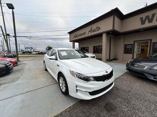 2017 Kia Optima LX