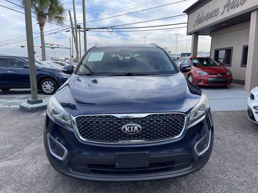 2018 Kia Sorento LX