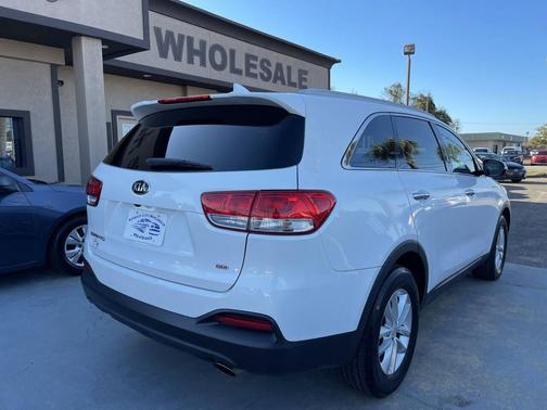 2018 Kia Sorento LX